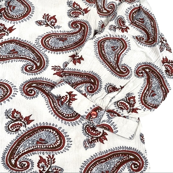 Antilia Femme size large cream red blue paisley 3/4 sleeve top deep Vneck EUC - Picture 3 of 13